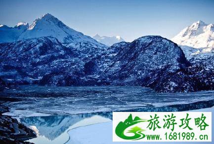西藏然乌湖在哪里+住宿+交通 西藏然乌湖在哪里+住宿+交通