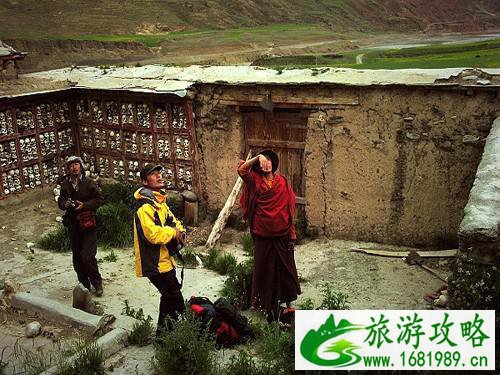 比如骷髅墙的来由 比如骷髅墙在什么地方 比如骷髅墙的来由 比如骷髅墙在什么地方