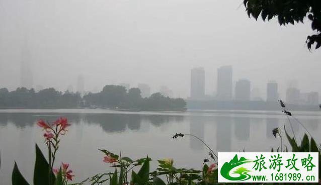 旅游跟团好还是自己去好 旅游跟团好还是自由行好