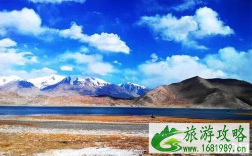 从哈密进新疆自驾游15天旅游路线推荐