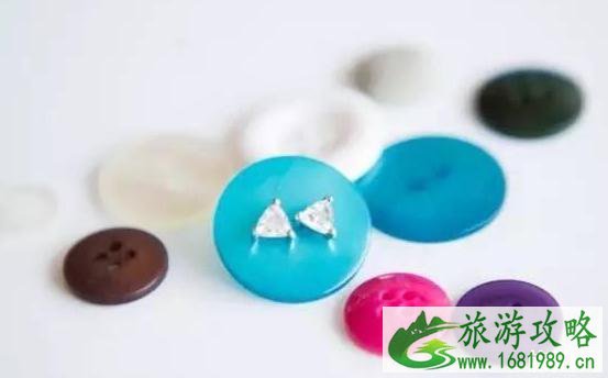 整理行李箱技巧图解