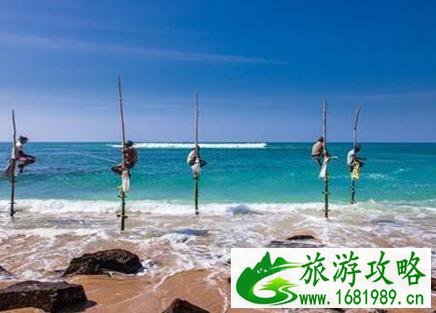 为什么中国人都说到国外旅游比在国内旅游便宜很多？