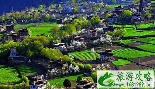 毕业旅行去哪玩 甘孜毕业旅游景点推荐