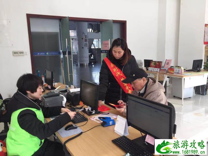 海边适合什么墨镜(海边适合几月份去)