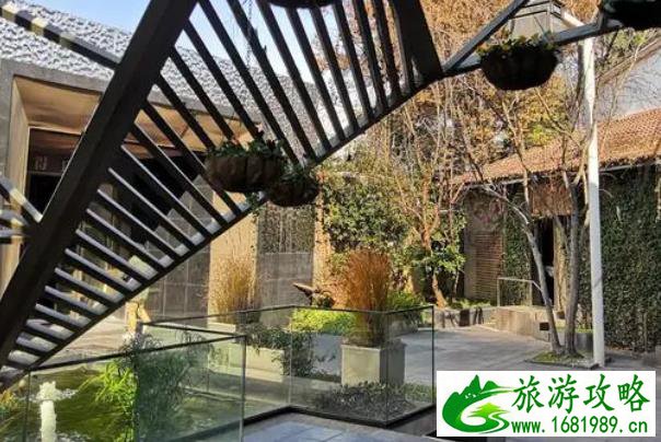 适合海边的衣服(适合海边穿的衣服图片)