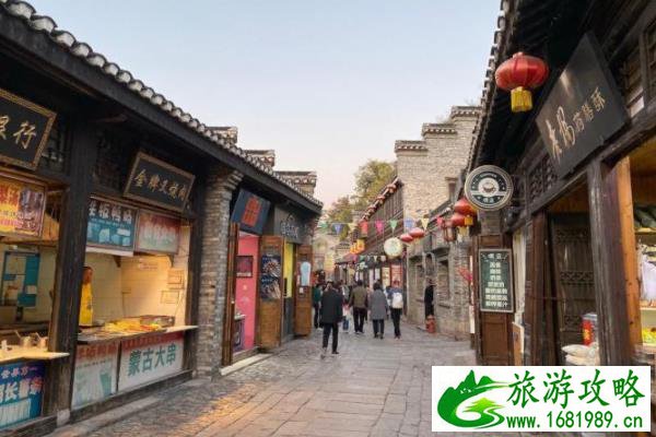 红玫瑰适合送什么人(粉玫瑰适合送什么人)